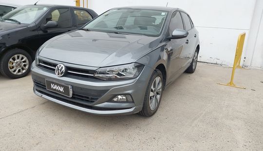Volkswagen • Polo