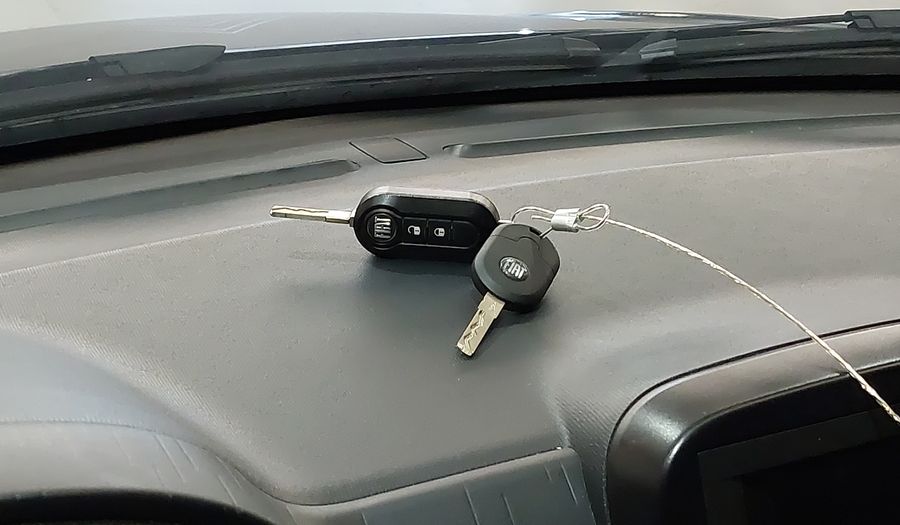 Fiat Mobi 1.0 TREKKING Hatchback 2025