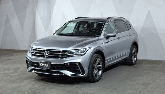 Volkswagen • Tiguan