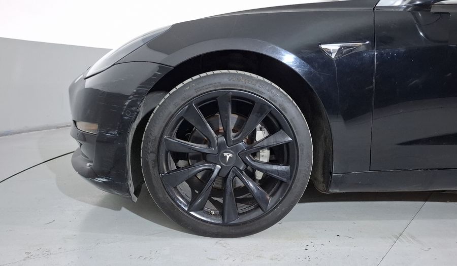 Tesla Model 3 STANDARD RANGE PLUS Sedan 2019