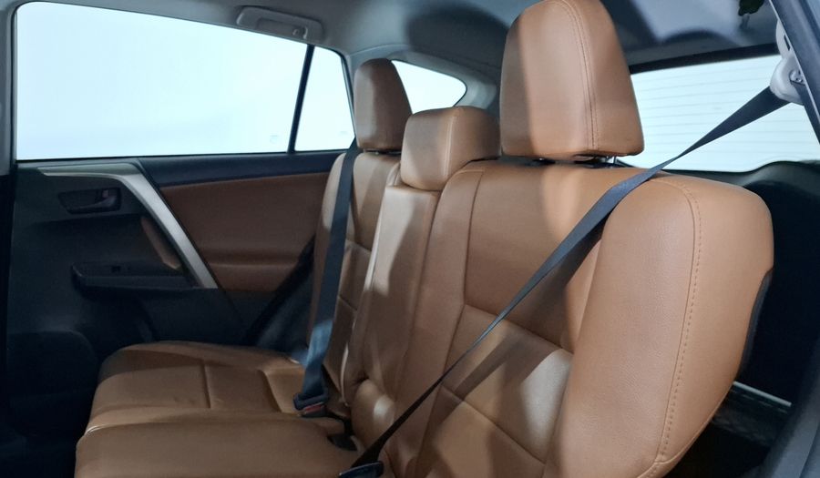 Toyota Rav4 2.5 XLE AT Suv 2013