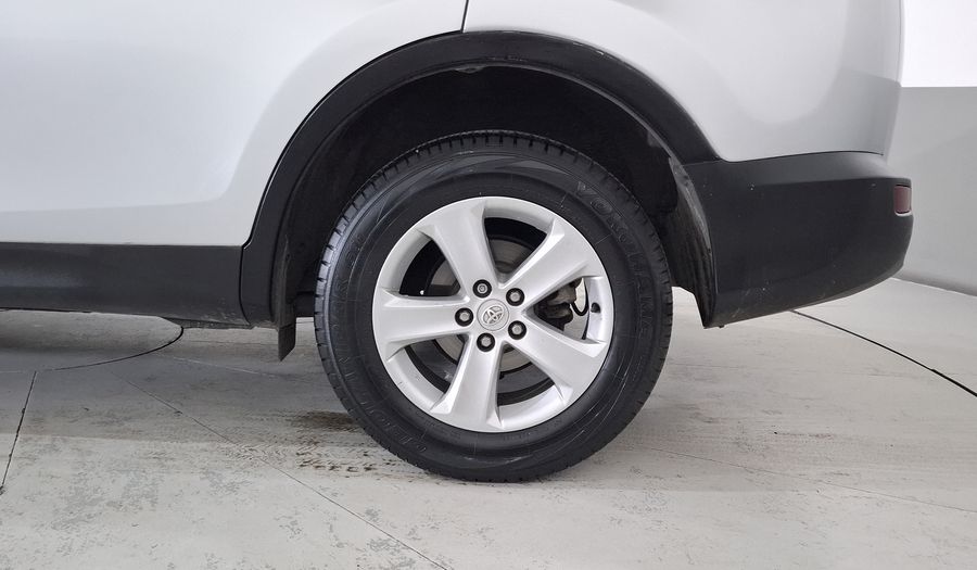 Toyota Rav4 2.5 XLE AT Suv 2013