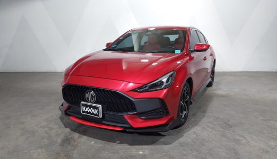 2023 • 20,774 km • Automático