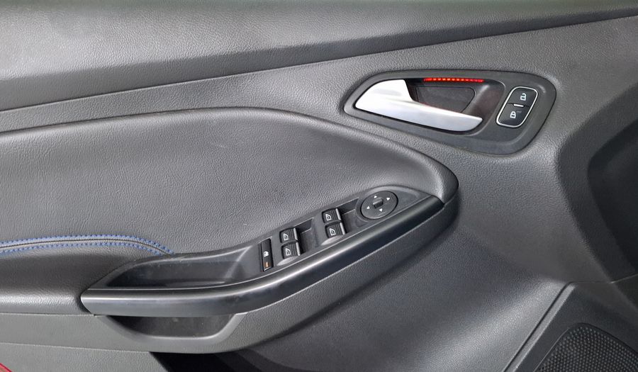 Ford Focus 2.3 RS 4WD TM Hatchback 2016