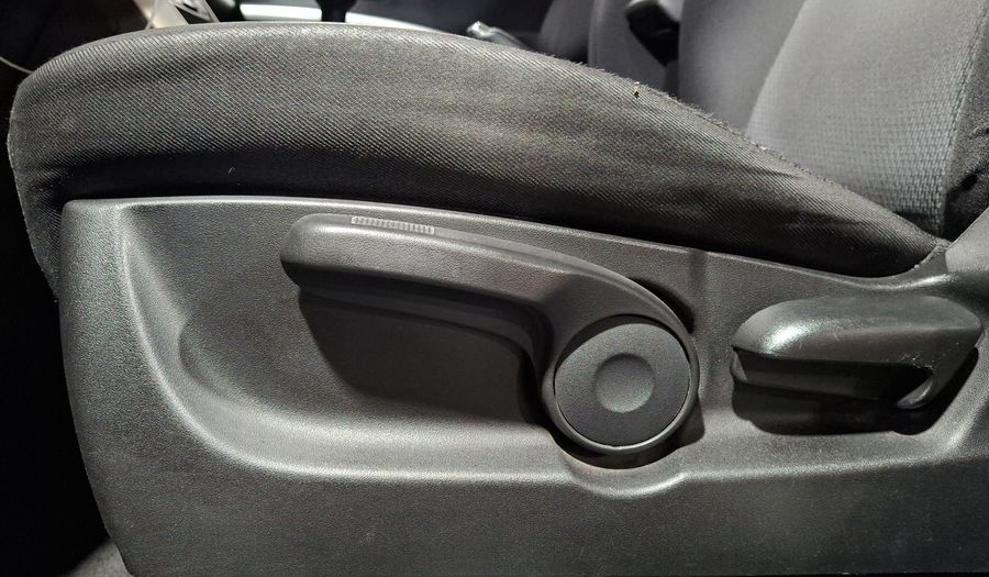 Suzuki S-cross 1.6 GL MT Suv 2015