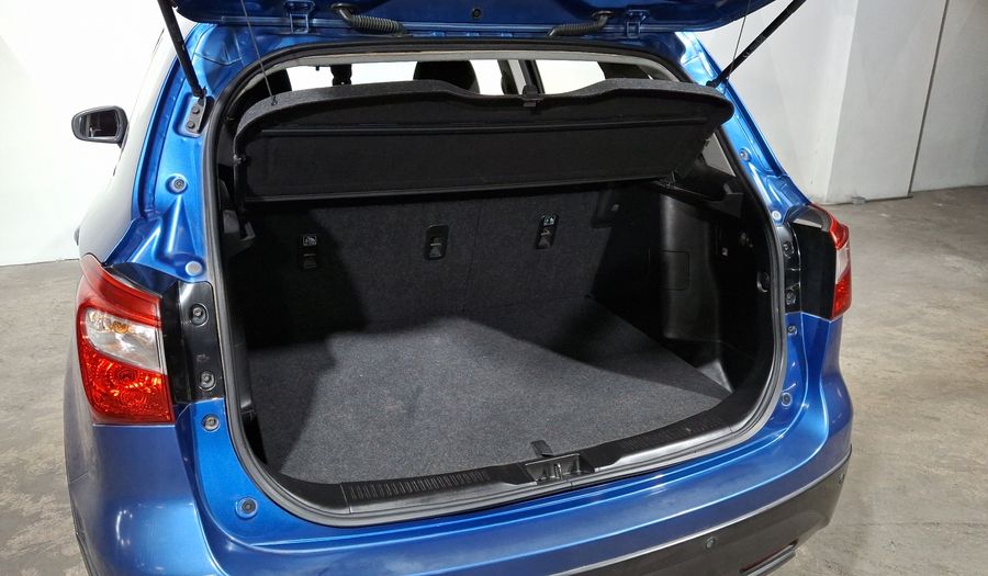 Suzuki S-cross 1.6 GL MT Suv 2015