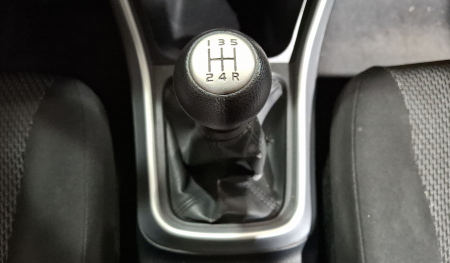 Suzuki S-cross 1.6 GL MT Suv 2015