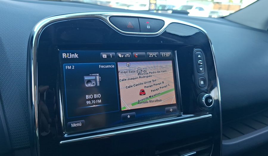 Renault Clio 1.6 RS 200 EDC Hatchback 2015