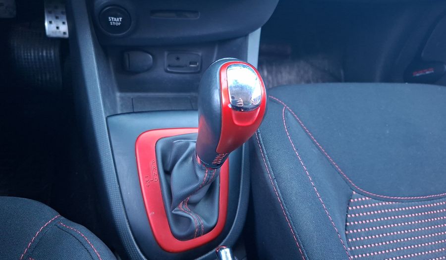 Renault Clio 1.6 RS 200 EDC Hatchback 2015