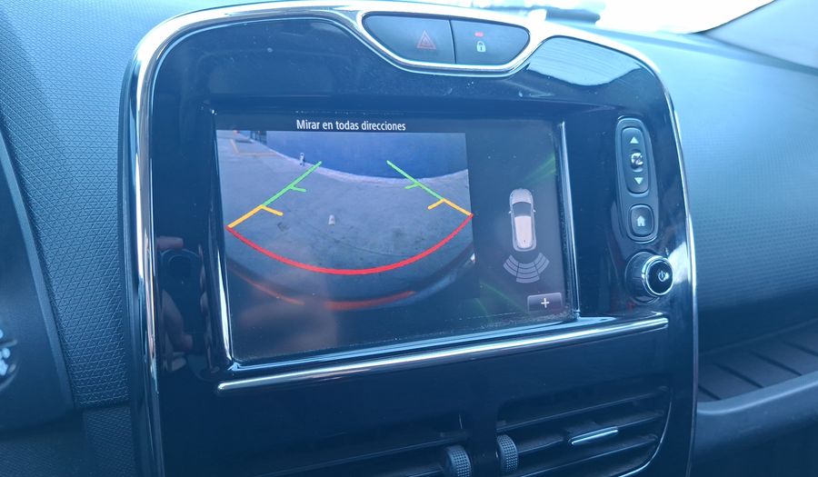 Renault Clio 1.6 RS 200 EDC Hatchback 2015