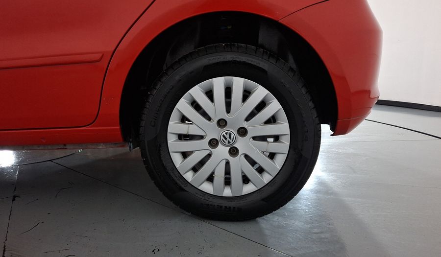 Volkswagen Gol 1.6 CL AC MT Hatchback 2015