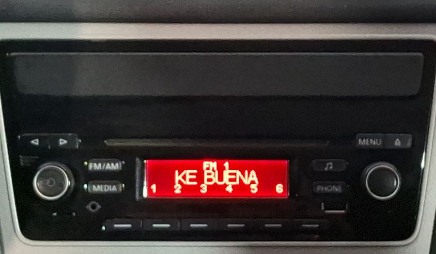 Volkswagen Gol 1.6 CL AC MT Hatchback 2015