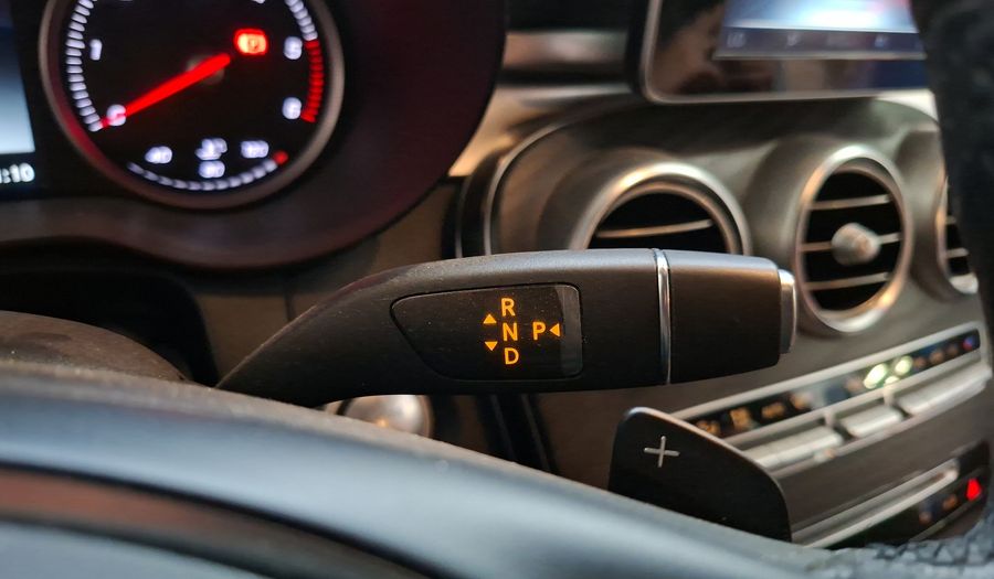 Mercedes Benz Clase Glc 2.1 GLC 220 D 4MATIC AUTO Suv 2017