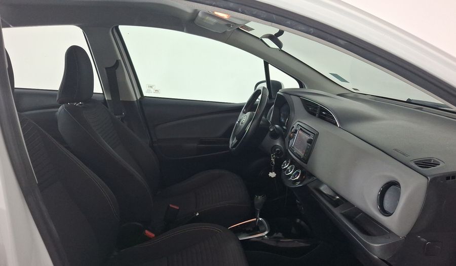 Toyota Yaris 1.5 PREMIUM AT 5PTAS Hatchback 2015