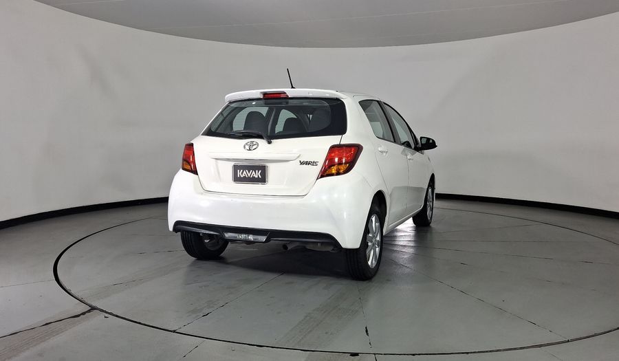 Toyota Yaris 1.5 PREMIUM AT 5PTAS Hatchback 2015