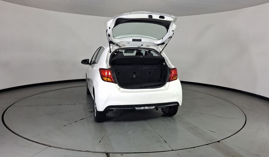 Toyota Yaris 1.5 PREMIUM AT 5PTAS Hatchback 2015