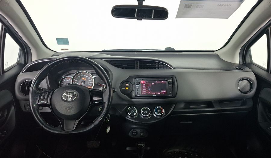Toyota Yaris 1.5 PREMIUM AT 5PTAS Hatchback 2015