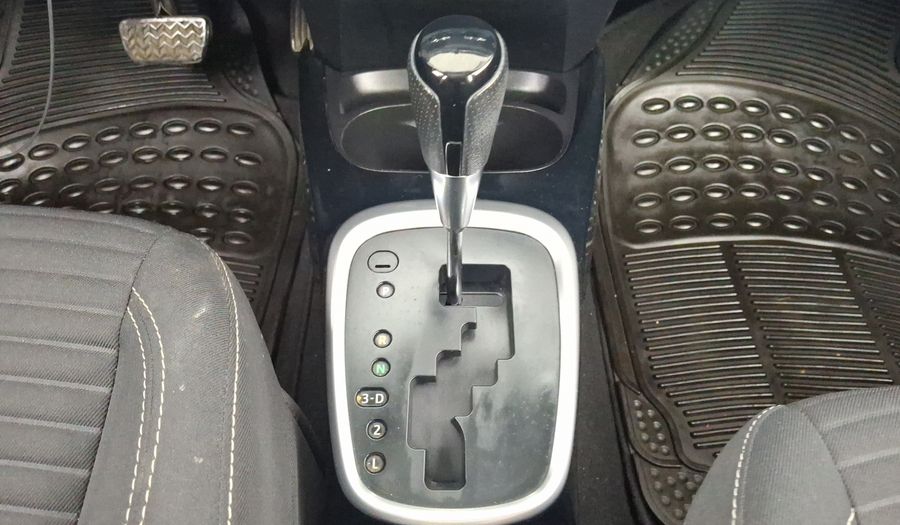 Toyota Yaris 1.5 PREMIUM AT 5PTAS Hatchback 2015