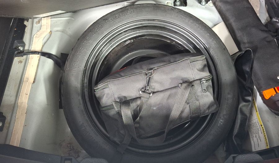 Toyota Yaris 1.5 PREMIUM AT 5PTAS Hatchback 2015