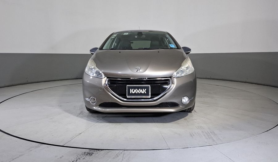 Peugeot 208 1.6 FELINE AT Hatchback 2014