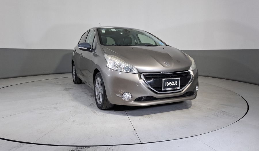 Peugeot 208 1.6 FELINE AT Hatchback 2014