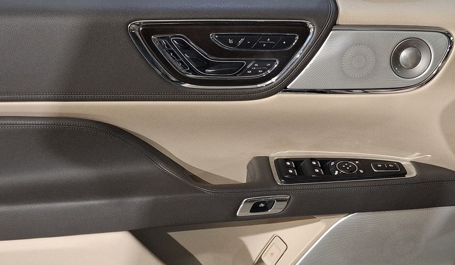 Lincoln Continental 3.0 RESERVE AUTO 4WD Sedan 2018