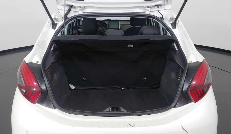 Peugeot 208 1.2 ALLURE Hatchback 2019