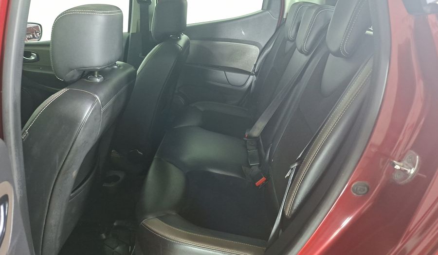 Renault Clio 0.9T DYNAMIQUE RED Hatchback 2018