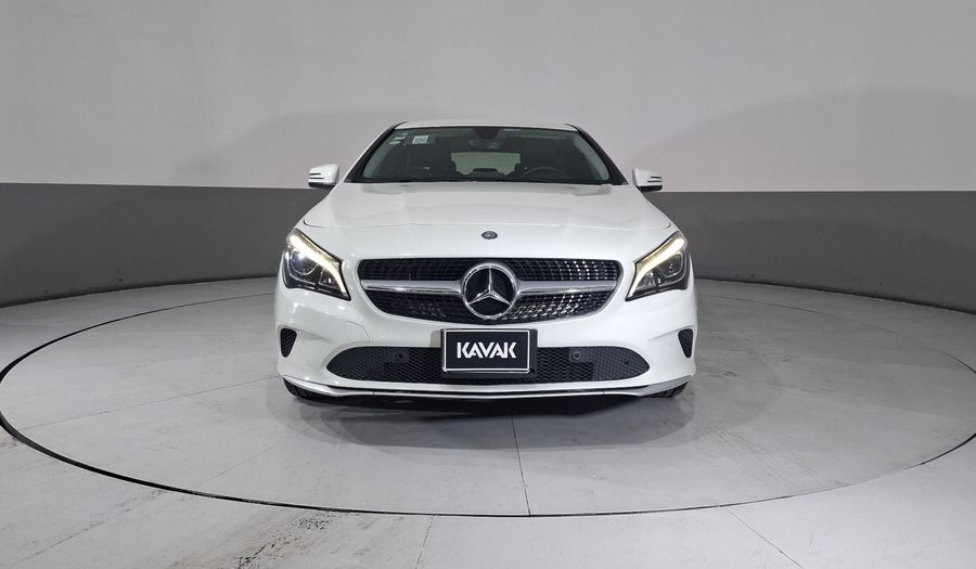 Mercedes Benz Clase Cla 1.6 CLA 200 CGI SPORT AT Coupe 2017