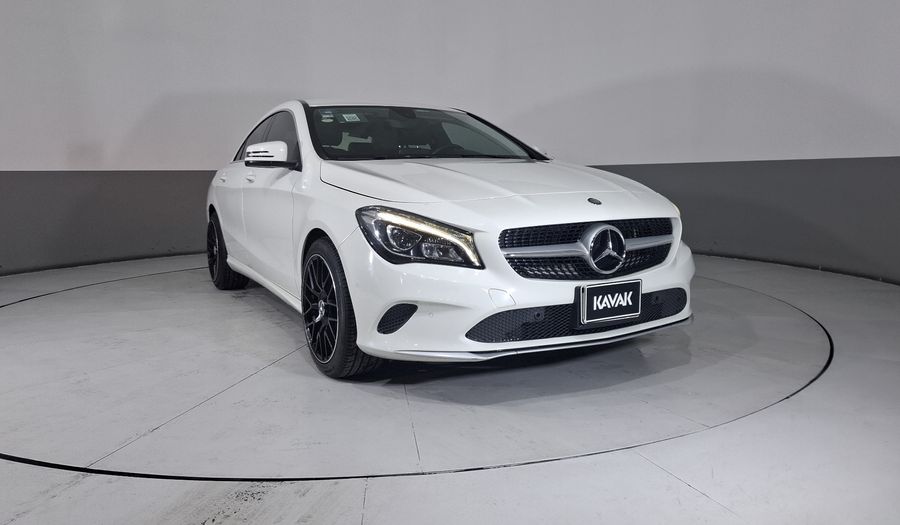 Mercedes Benz Clase Cla 1.6 CLA 200 CGI SPORT AT Coupe 2017