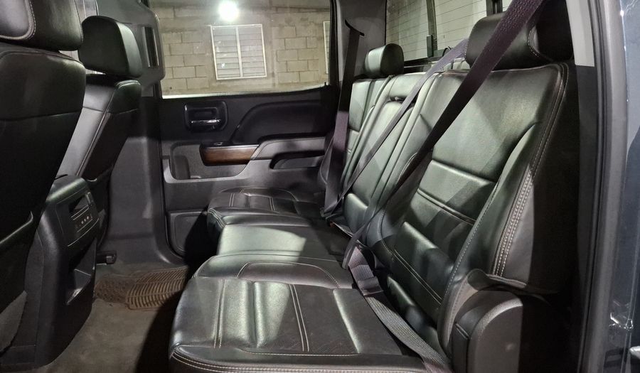 Gmc Sierra 6.2 DENALI E AT 4WD Pickup 2017