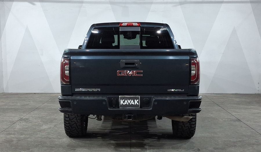 Gmc Sierra 6.2 DENALI E AT 4WD Pickup 2017