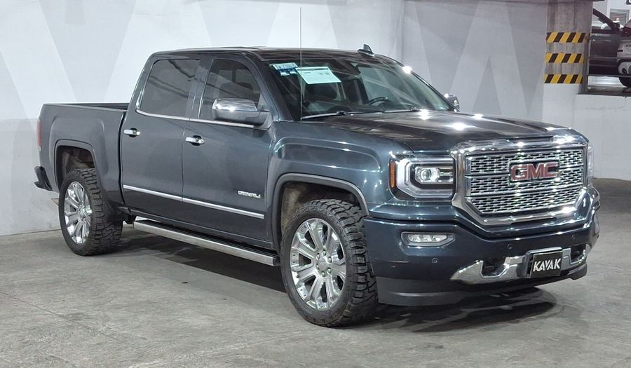 Gmc Sierra 6.2 DENALI E AT 4WD Pickup 2017
