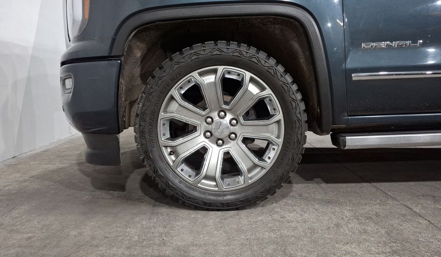 Gmc Sierra 6.2 DENALI E AT 4WD Pickup 2017