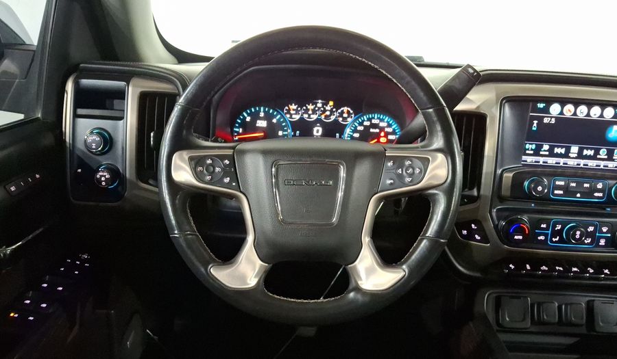 Gmc Sierra 6.2 DENALI E AT 4WD Pickup 2017