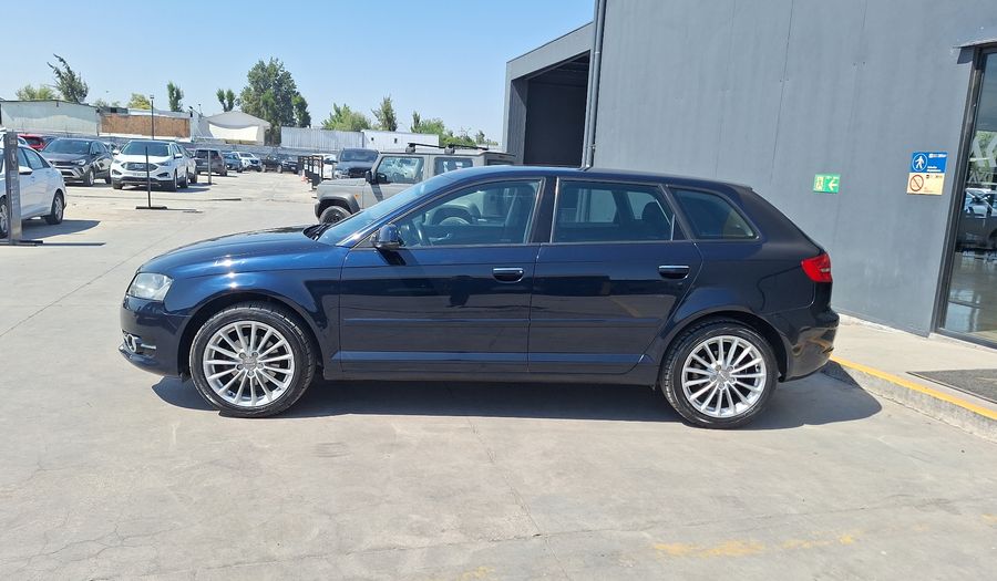 Audi A3 1.2 TFSI ATTRACTION SPORTBACK Hatchback 2013