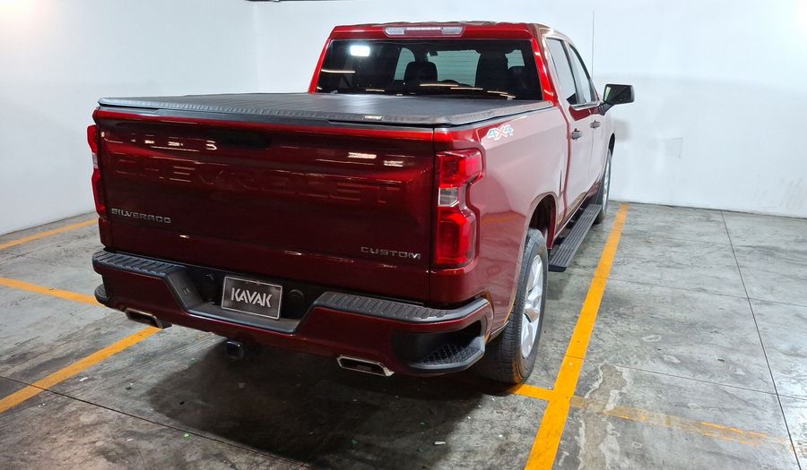 Chevrolet Silverado 1500 5.3 SILVERADO CUSTOM K AUTO 4WD Pickup 2021