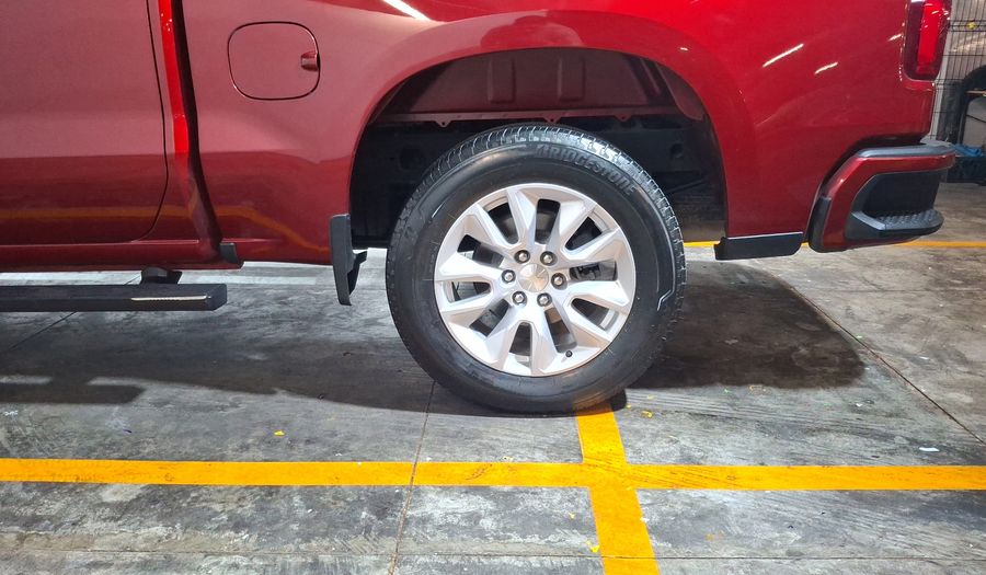 Chevrolet Silverado 1500 5.3 SILVERADO CUSTOM K AUTO 4WD Pickup 2021