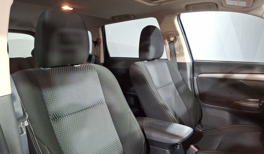 Mitsubishi Outlander 2.4 SE Suv 2016