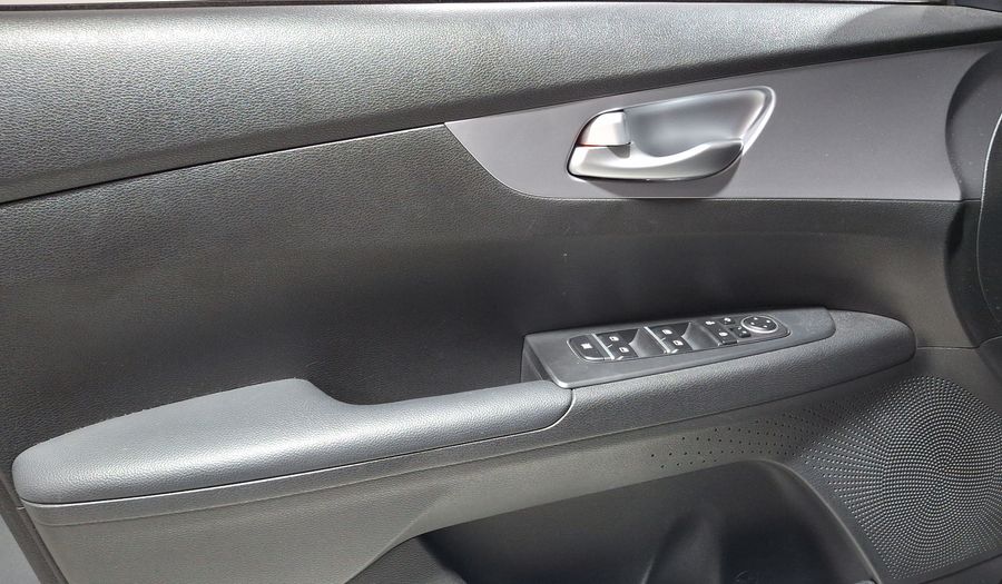 Kia Forte 2.0 LX IVT Sedan 2023