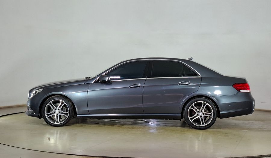 Mercedes Benz Clase E 2.1 220 CDI AUTO Sedan 2015