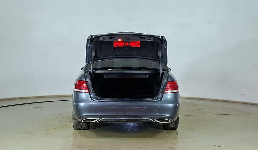 Mercedes Benz Clase E 2.1 220 CDI AUTO Sedan 2015