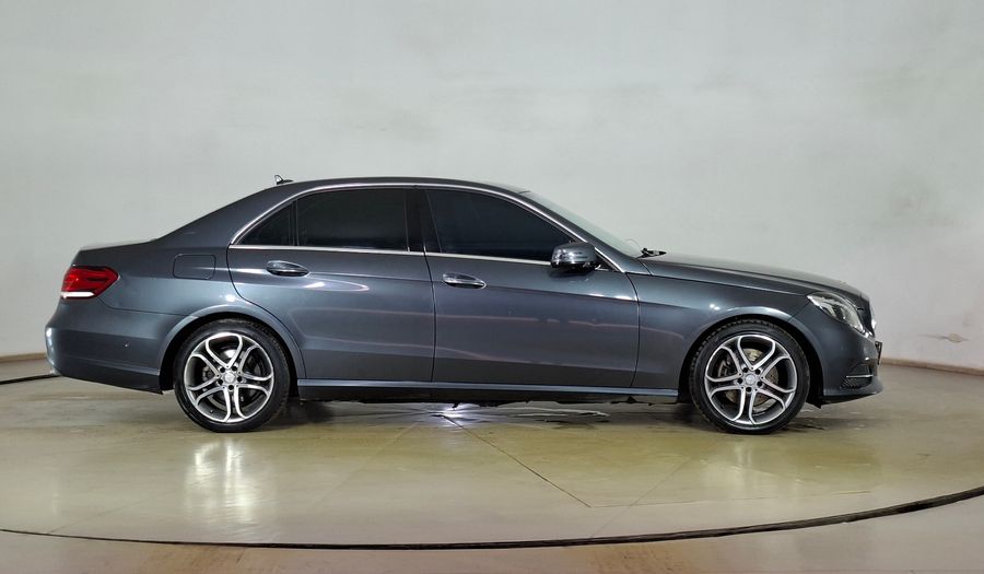 Mercedes Benz Clase E 2.1 220 CDI AUTO Sedan 2015