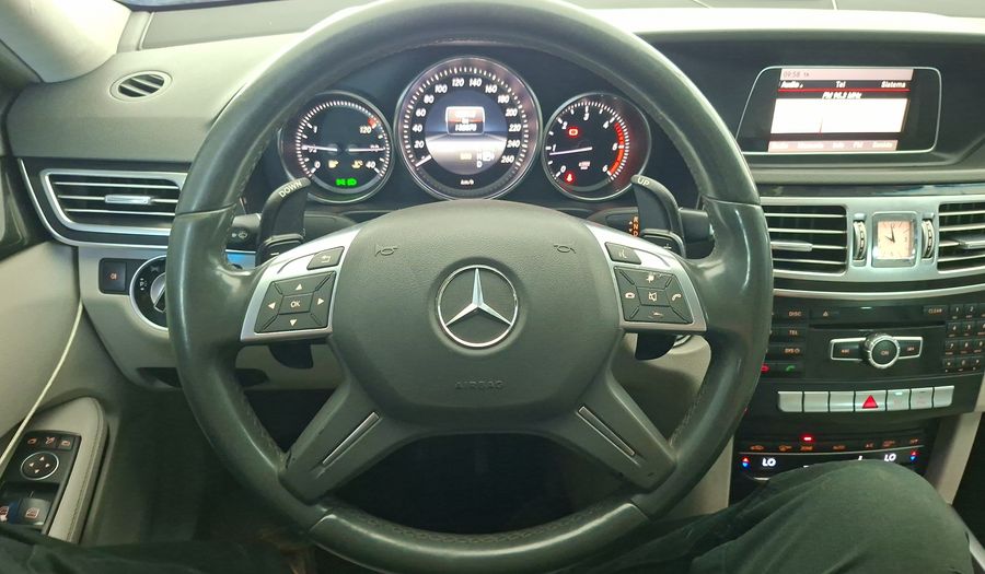 Mercedes Benz Clase E 2.1 220 CDI AUTO Sedan 2015