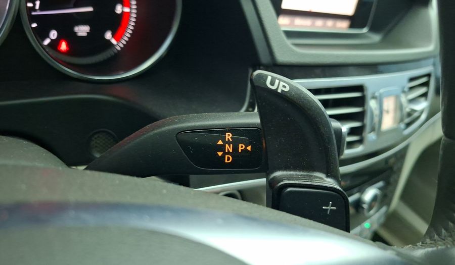 Mercedes Benz Clase E 2.1 220 CDI AUTO Sedan 2015