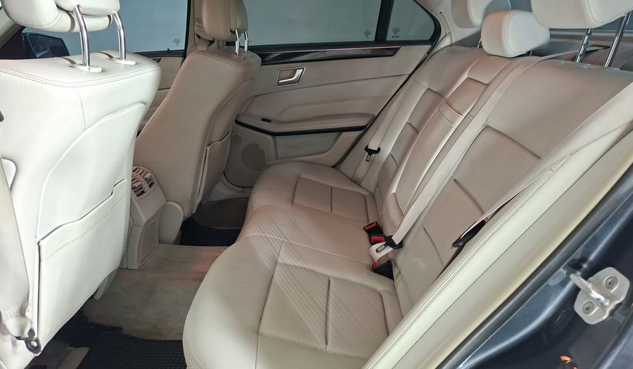 Mercedes Benz Clase E 2.1 220 CDI AUTO Sedan 2015