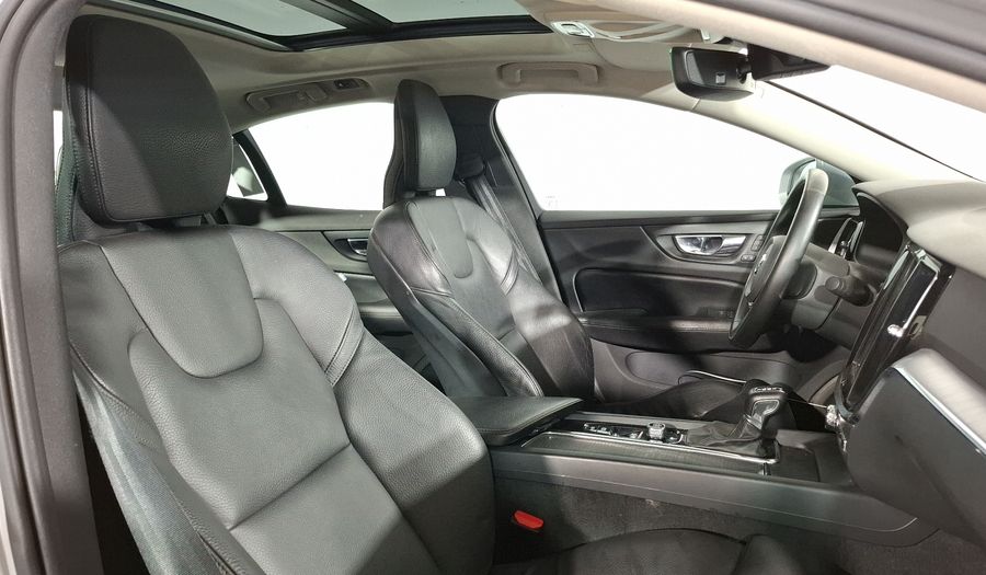 Volvo S60 2.0 T5 IGNITE AUTO 4WD Sedan 2020