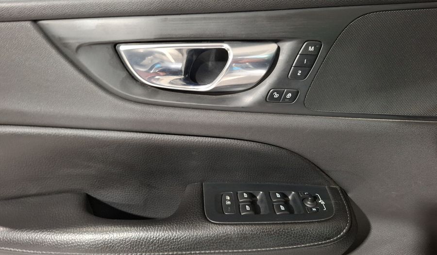 Volvo S60 2.0 T5 IGNITE AUTO 4WD Sedan 2020