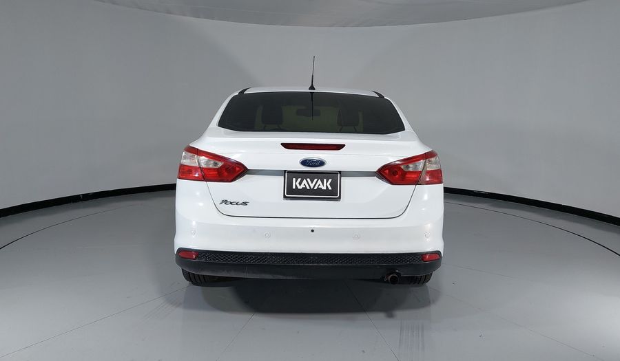 Ford Focus 2.0 TREND AT Sedan 2014