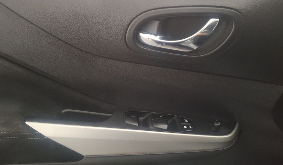 Nissan Np300 2.5 LE TM AC Pickup 2019